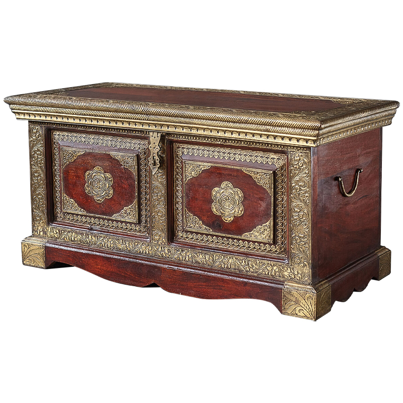 Сундук с латунной чеканкой Kanta Indian Inlaid Chest Латунь Коричневый Сундук с латунной чеканкой Kanta Indian Inlaid Chest Латунь Коричневый в Рязани | Loft Concept