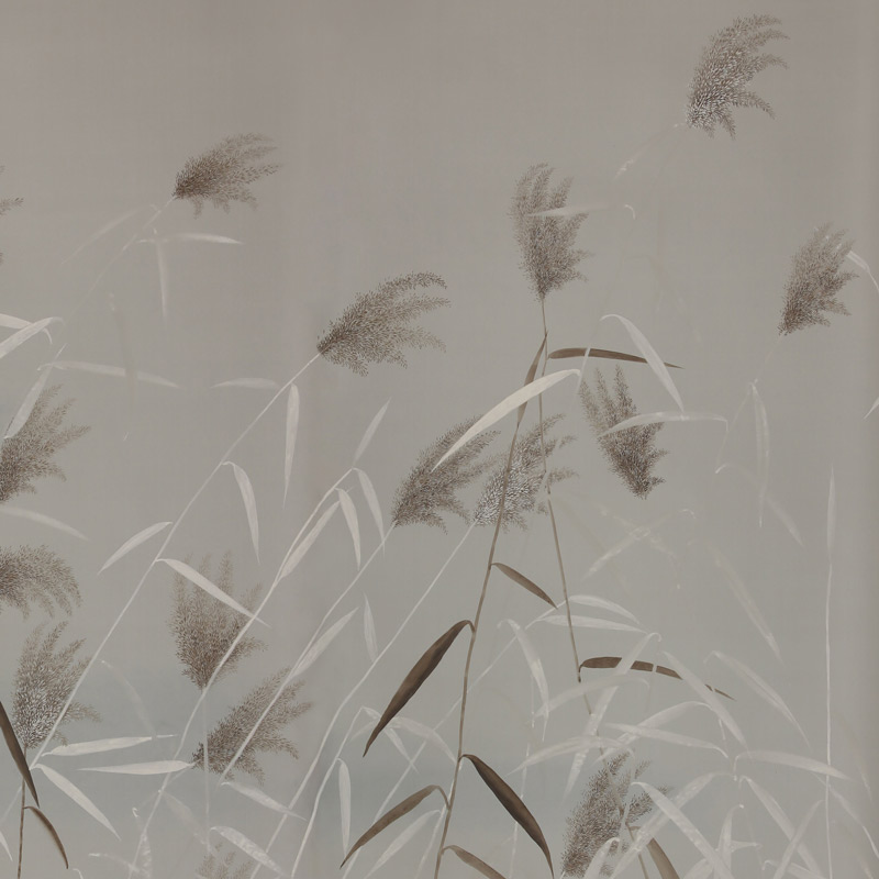 Обои ручная роспись Wild Grasses Special Colourway on Pale Grey dyed silk Обои ручная роспись Wild Grasses Special Colourway on Pale Grey dyed silk в Рязани | Loft Concept