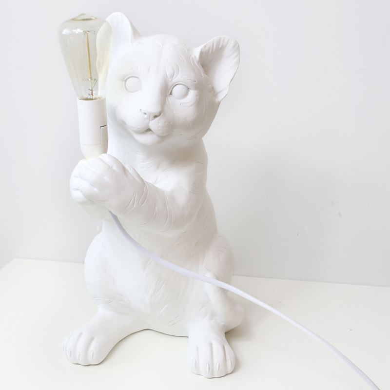 Настольная лампа Table Lamp Cat Белый Настольная лампа Table Lamp Cat Белый в Рязани | Loft Concept