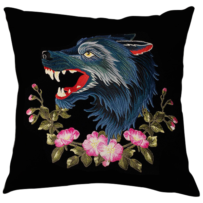 Декоративная подушка с вышивкой Стиль Gucci Wolf Black Черный Мульти Декоративная подушка с вышивкой Стиль Gucci Wolf Black Черный Мульти в Рязани | Loft Concept