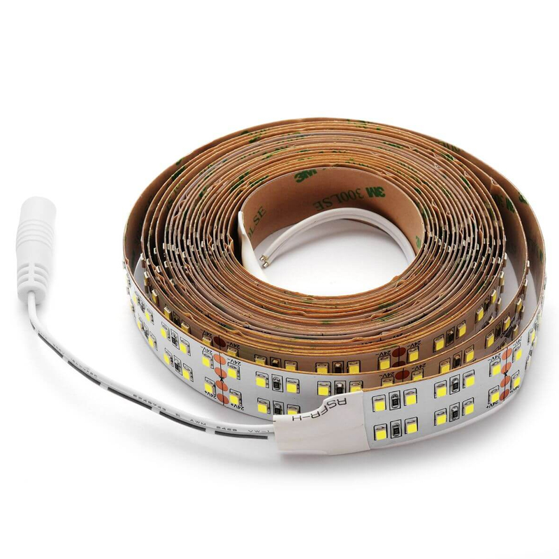 Светодиодная лента 38W/m 240LED/m 2835SMD холодный белый 5M Белый Светодиодная лента 38W/m 240LED/m 2835SMD холодный белый 5M Белый в Рязани | Loft Concept
