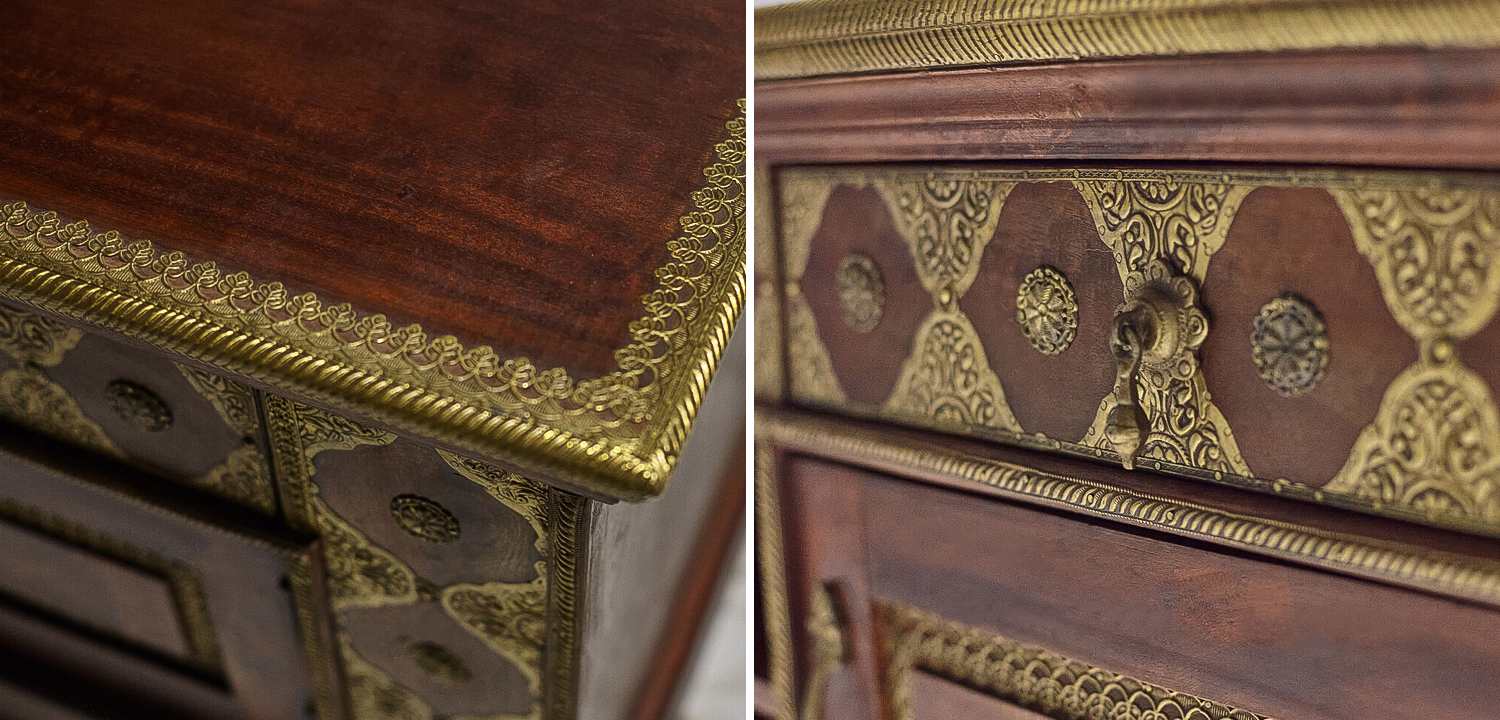 ТВ-тумба с латунной чеканкой Tejas Indian Inlaid TV Stand - фото №1