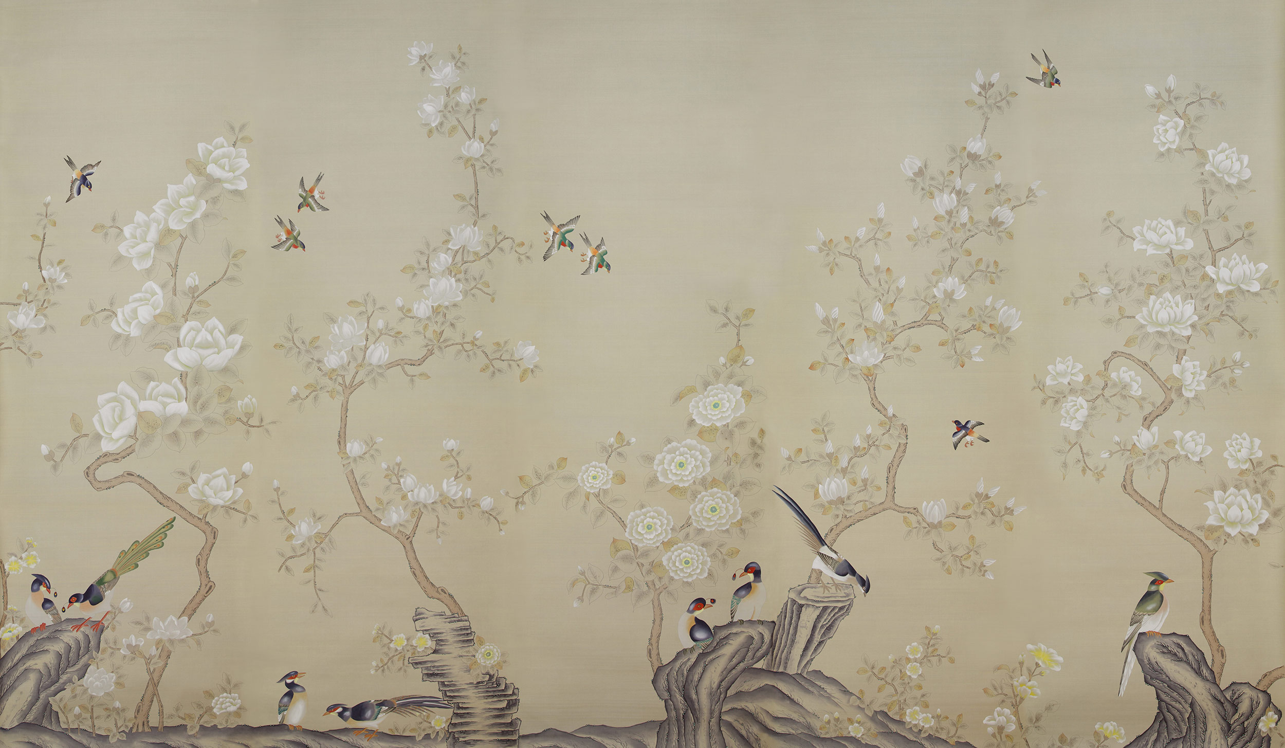 Обои ручная роспись Japanese Garden Special Colourway on Faint Gold metallic silk Обои ручная роспись Japanese Garden Special Colourway on Faint Gold metallic silk - постер Loft-Concept в Рязани