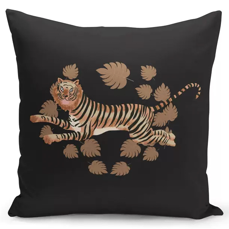 Декоративная подушка Tiger in Leaves Черный Коричневый Бежевый Декоративная подушка Tiger in Leaves Черный Коричневый Бежевый в Рязани | Loft Concept