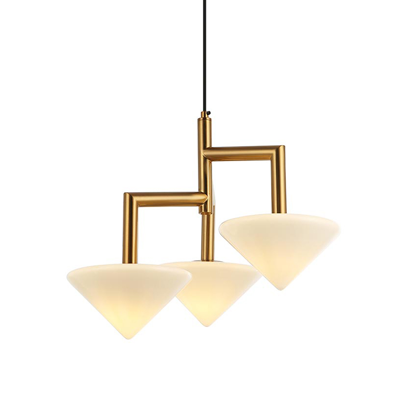 Люстра Acantha Gold Lamp Золотой Белый Люстра Acantha Gold Lamp Золотой Белый в Рязани | Loft Concept
