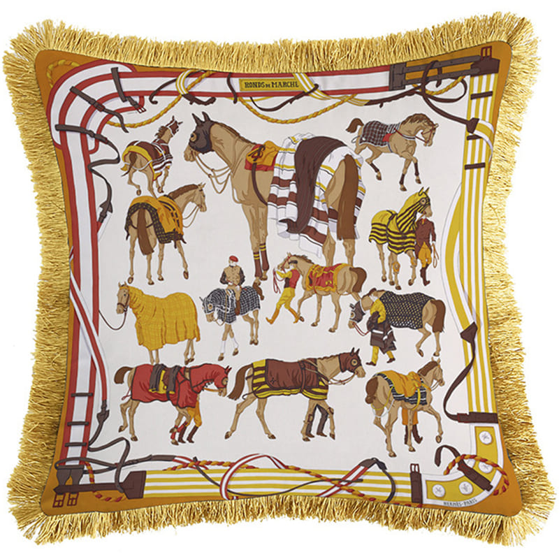 Декоративная подушка Hermes Horses Beige 133 Бежевый Желтый Коричневый Золотой Декоративная подушка Hermes Horses Beige 133 Бежевый Желтый Коричневый Золотой в Рязани | Loft Concept