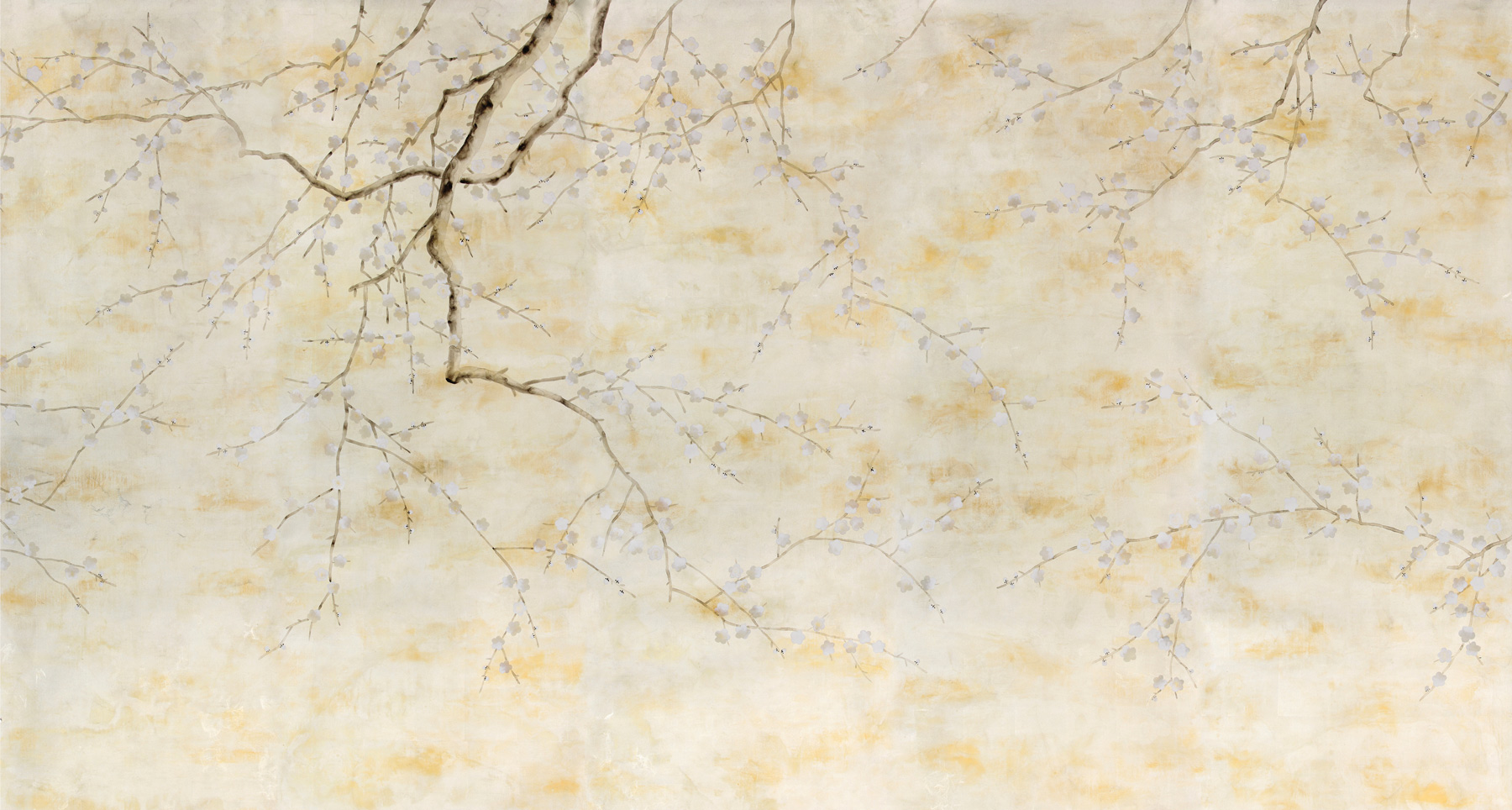 Обои ручная роспись Plum Blossom Special Colourway on White Metal gilded silk with nickel pearlescent antiquing Обои ручная роспись Plum Blossom Special Colourway on White Metal gilded silk with nickel pearlescent antiquing - постер Loft-Concept в Рязани