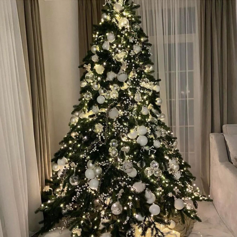 Дизайнерская Елка с Белым Декором Christmas Tree White Balls Серебряный Белый в Рязани | Loft Concept 