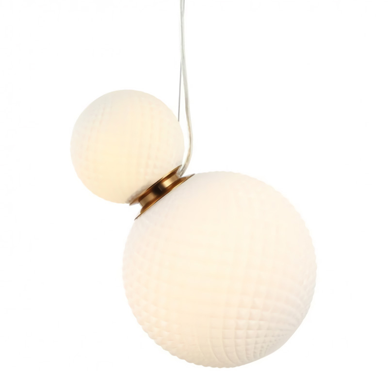 Подвесной светильник Perforated Bubbles с белым плафоном Латунь Белый Подвесной светильник Perforated Bubbles с белым плафоном Латунь Белый в Рязани | Loft Concept