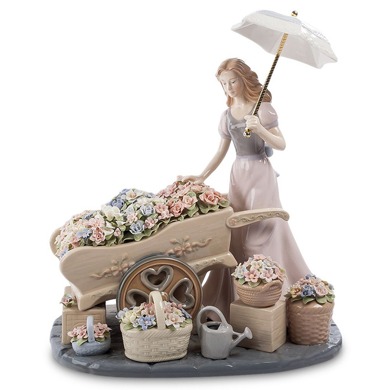 Статуэтка фарфоровая Девушка с цветами Charming Statuette Белый Розовый Серо-голубой Зеленый Бежевый Серый в Рязани | Loft Concept 
