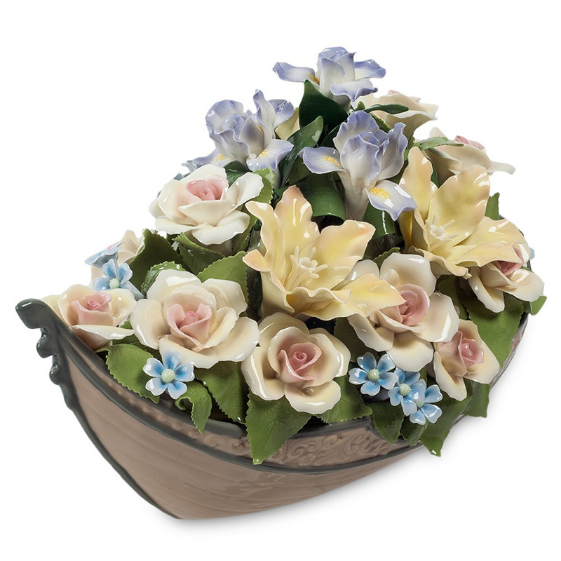 Статуэтка фарфоровая Лодка с цветами Charming Statuette Белый Розовый Голубой Зеленый Желтый Коричневый Статуэтка фарфоровая Лодка с цветами Charming Statuette Белый Розовый Голубой Зеленый Желтый Коричневый в Рязани | Loft Concept