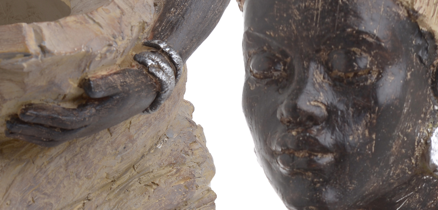 Статуэтка Woman With Dish - фото