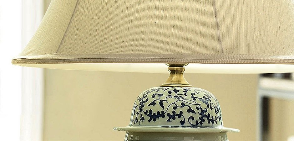 Настольная керамическая лампа с узором Kelly - Loft-Concept в Рязани