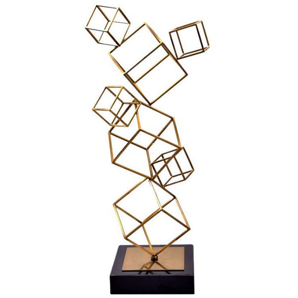 Статуэтка Cube Balance Stat gold Черный Глянцевое золото Статуэтка Cube Balance Stat gold Черный Глянцевое золото в Рязани | Loft Concept