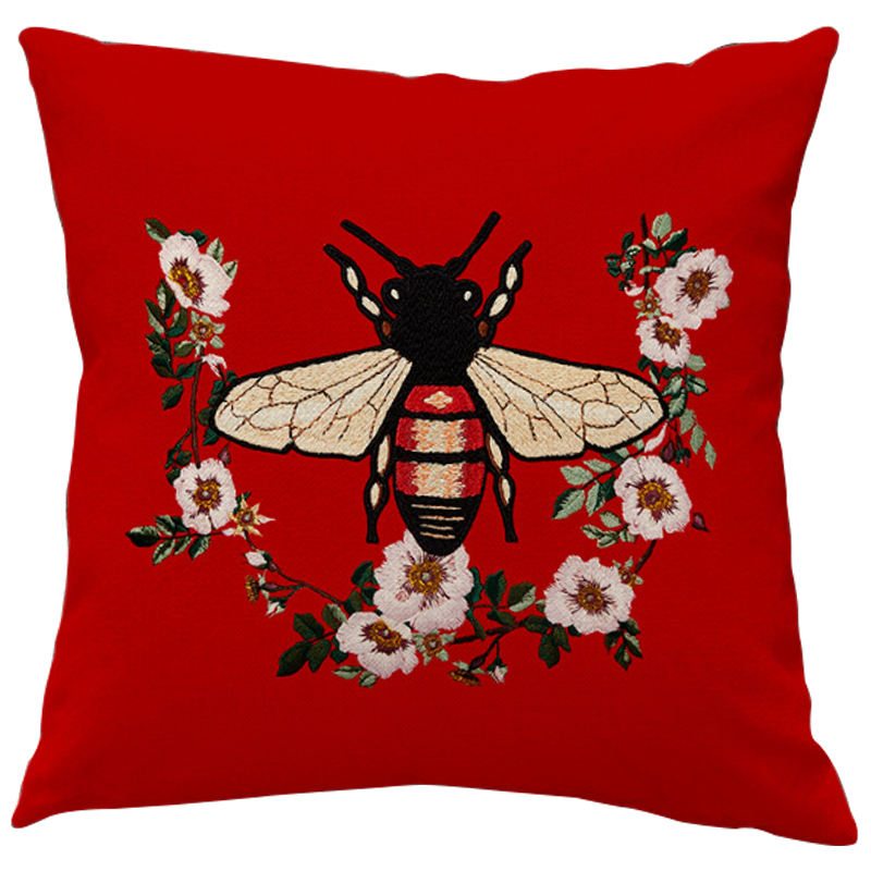Декоративная подушка Стиль Gucci Bee Red Красный Бежевый Черный Декоративная подушка Стиль Gucci Bee Red Красный Бежевый Черный в Рязани | Loft Concept