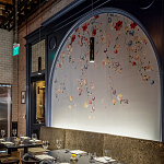 Обои ручная роспись Falling Flowers Standard colourway on Pale Grey dyed silk варинант исполнения - 3 | Loft Concept в Рязани