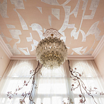 Обои ручная роспись в стиле Арт-деко Symphony Colourway SC-105 on Himalayan Rose silk dupion варинант исполнения - 1 | Loft Concept в Рязани