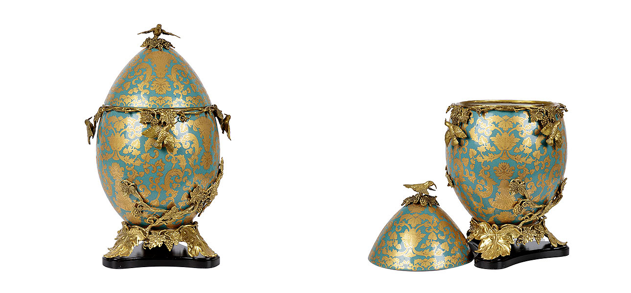 Шкатулка фарфоровая с крышкой с бронзовыми элементами Porcelain & Bronze Шкатулка фарфоровая с крышкой с бронзовыми элементами Porcelain & Bronze - Loft-Concept в Рязани