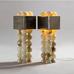 Настольная лампа с основанием из 24 выточенных сферических камней Through Stone варинант исполнения - 2 | Loft Concept в Рязани