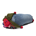 Подушка из джинсовой одежды и вязания Heart&Brain варинант исполнения - 2 | Loft Concept в Рязани