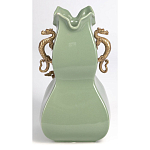 Ваза зеленого цвета из фарфора с бронзовыми ручками в виде драконов и рельефным цветочным декором Eden Garden porcelain and bronze варинант исполнения - 5 | Loft Concept в Рязани