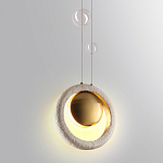 Подвесной светильник с бежевым текстурным кольцом и латунным шаром в центре Tactile  варинант исполнения - 7 | Loft Concept в Рязани