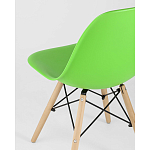 Пластиковый стул на ножках из массива бука Eames Light Green варинант исполнения - 3 | Loft Concept в Рязани