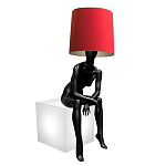 Лампа MANNEQUIN LAMP с абажуром девушка на кресле варинант исполнения - 2 | Loft Concept в Рязани