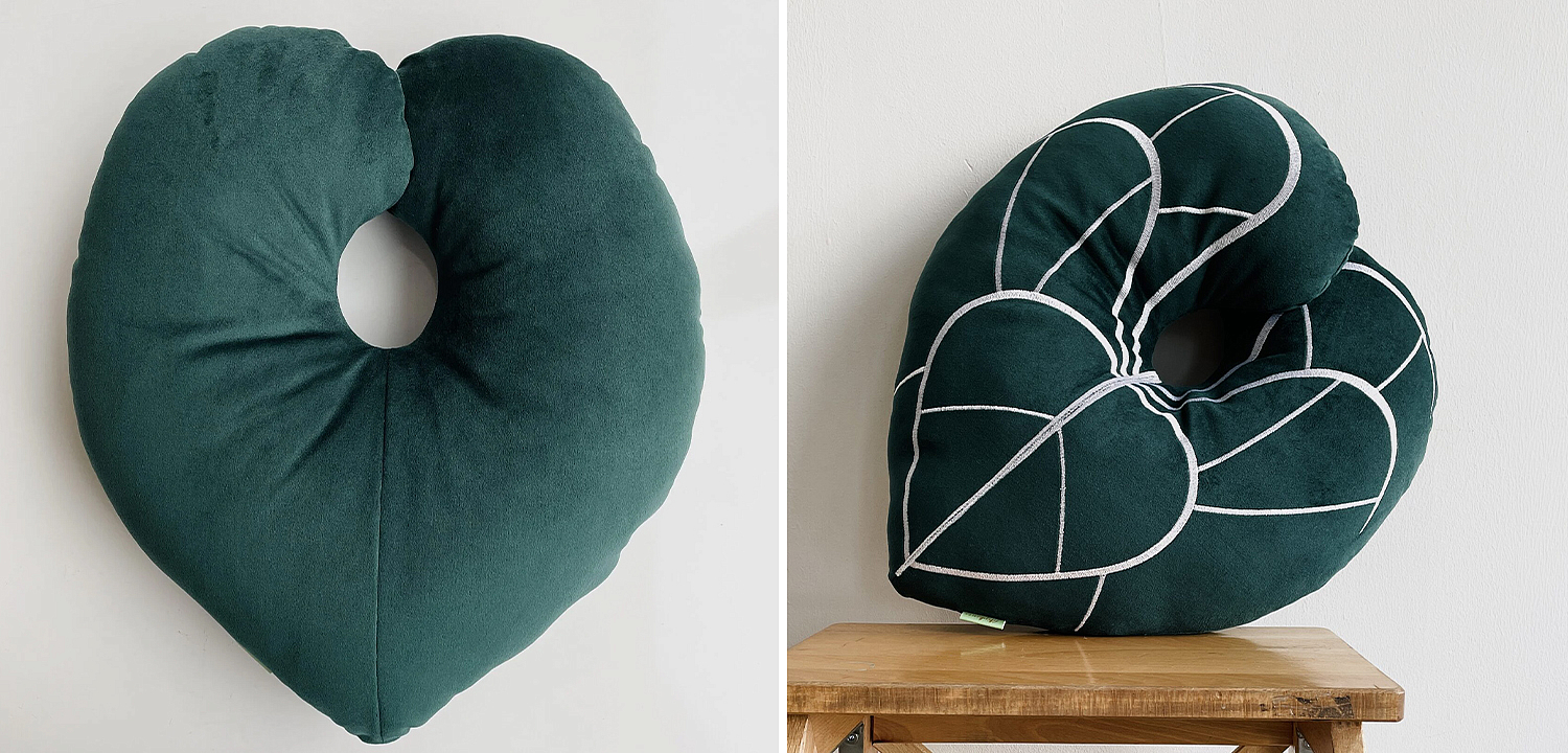 Декоративная подушка Botanical Cushion Anthurium Декоративная подушка Botanical Cushion Anthurium - Loft-Concept в Рязани