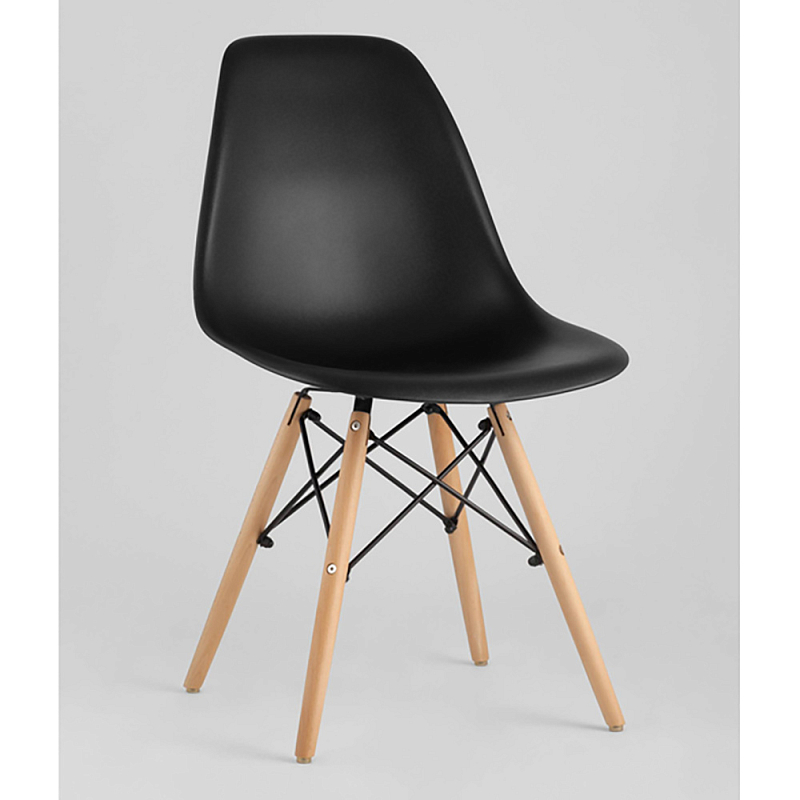 Пластиковый стул на ножках из массива бука Eames Black Черный Древесина Пластиковый стул на ножках из массива бука Eames Black Черный Древесина в Рязани | Loft Concept