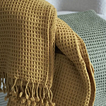 Плед из шерсти цвета охры с бахарамой Waffle Comfort варинант исполнения - 5 | Loft Concept в Рязани