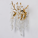 Бра золотого цвета с ветвями и белыми овальными стеклянными подвесками Droplet Chandelier варинант исполнения - 3 | Loft Concept в Рязани