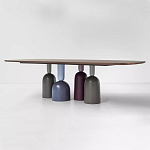 Обеденный стол деревянный с разноцветными фигурными ножками Cop варинант исполнения - 1 | Loft Concept в Рязани