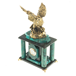 Часы настольные из натурального камня с декором в виде орла Eagle Stone Clock варинант исполнения - 6 | Loft Concept в Рязани