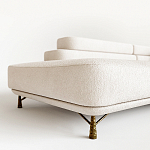 Диван угловой Saint-Trope на ножках с обивкой букле  варинант исполнения - 2 | Loft Concept в Рязани