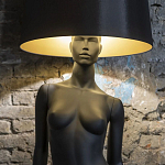 Лампа MANNEQUIN LAMP с абажуром изгибы тела варинант исполнения - 6 | Loft Concept в Рязани