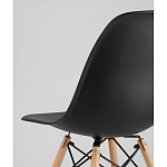 Пластиковый стул на ножках из массива бука Eames Black варинант исполнения - 3 | Loft Concept в Рязани