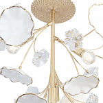 Потолочный светильник с золотыми ветвями и белыми лепестками на круглом рельефном основании Wintery flovers варинант исполнения - 2 | Loft Concept в Рязани