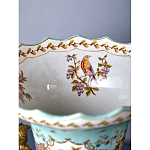 Ваза из голубого фарфора с рисунком птиц и цветов и декоративными элементами Blue Garden варинант исполнения - 8 | Loft Concept в Рязани