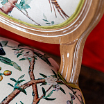 Стул из массива бука бежевый с изображением птиц и цветов Beige Green Chinoiserie Peach Garden Chair варинант исполнения - 4 | Loft Concept в Рязани