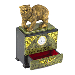 Часы настольные с декором в виде медведя и выдвижным ящиком из натурального камня Змеевик Bear Stone Clock варинант исполнения - 3 | Loft Concept в Рязани