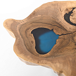 Кофейный стол со столешницей из орехового дерева и эпоксидной смолы Clem Coffee Table варинант исполнения - 1 | Loft Concept в Рязани