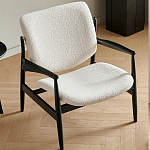 Кресло с каркасом и ножками из древесины и мягкими сиденьем и спинкой Venice варинант исполнения - 5 | Loft Concept в Рязани