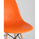 Пластиковый стул на ножках из массива бука Eames Orange варинант исполнения - 2 | Loft Concept в Рязани