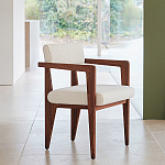 Кресло обеденное Alcove White Boucle из массива ореха варинант исполнения - 8 | Loft Concept в Рязани