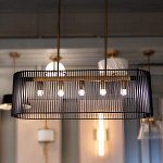 Люстра подвесная овальной формы с металлическим решетчатым абажуром матово-черного цвета и 5 лампами Kichler варинант исполнения - 7 | Loft Concept в Рязани