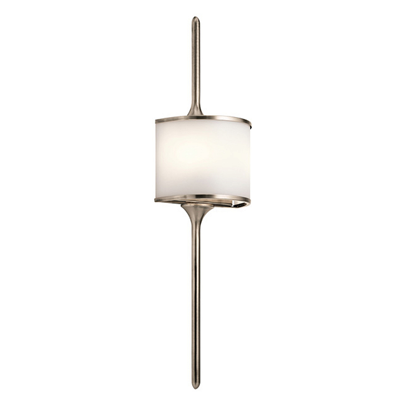 Бра вертикальное с белым полукруглым плафоном и длинным стержнем L Kichler Хром Белый Латунь Серебряный в Рязани | Loft Concept 