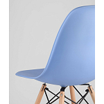 Пластиковый стул на ножках из массива бука Eames Blue варинант исполнения - 3 | Loft Concept в Рязани