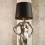 Лампа MANNEQUIN LAMP с абажуром руки на талии варинант исполнения - 4 | Loft Concept в Рязани