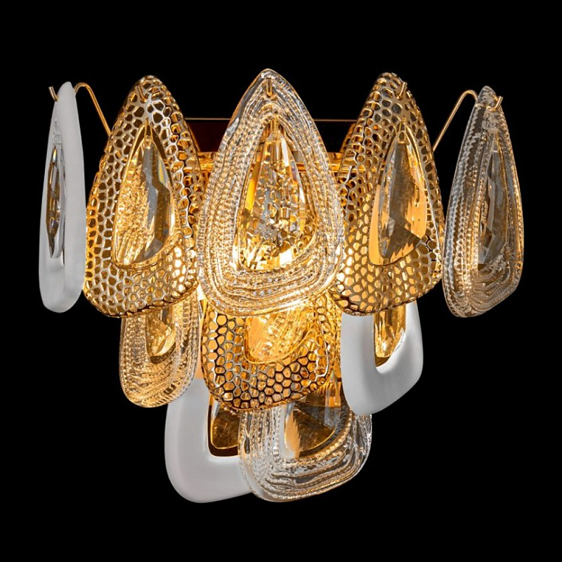 Бра с белыми и прозрачными подвесками Character Chandelier Золотой Прозрачный Белый Бра с белыми и прозрачными подвесками Character Chandelier Золотой Прозрачный Белый в Рязани | Loft Concept